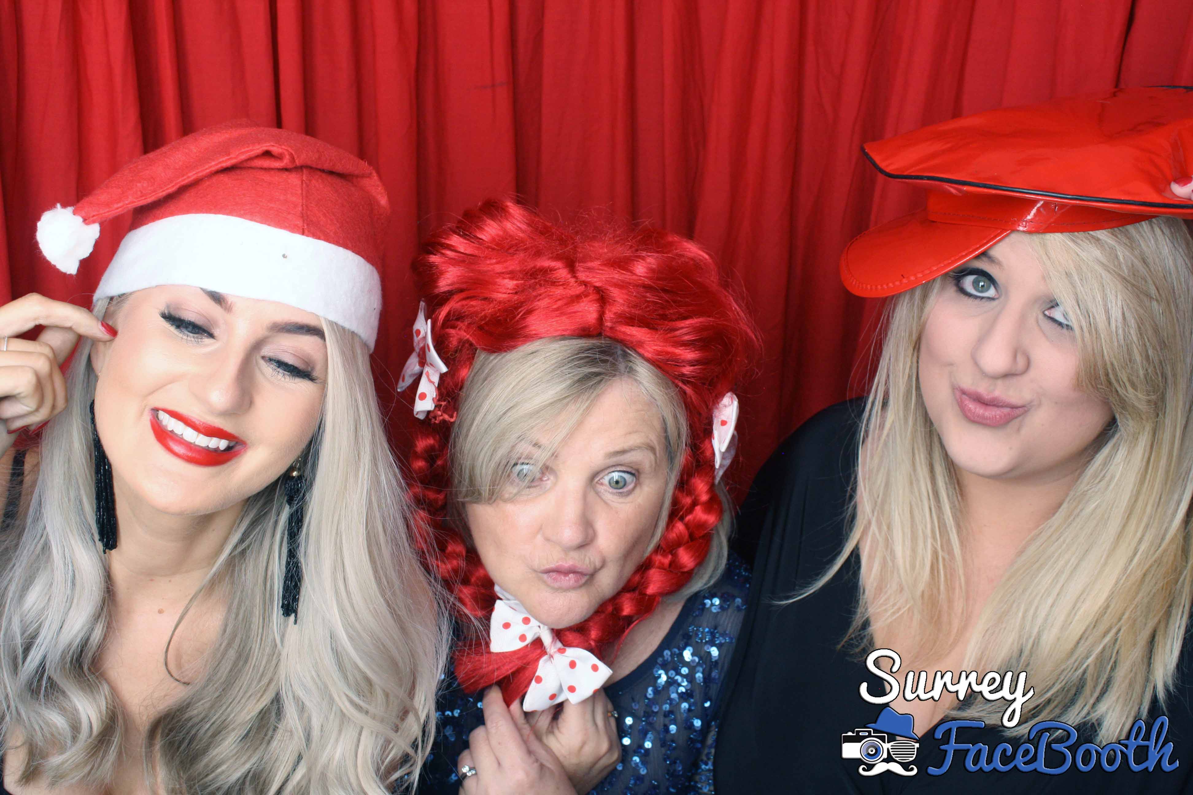 Linden Homes' Christmas Party | View more photos from the event at galleries.surreyfacebooth.co.uk/u/Surrey-FaceBooth/Linden-Homes-Christmas-Party